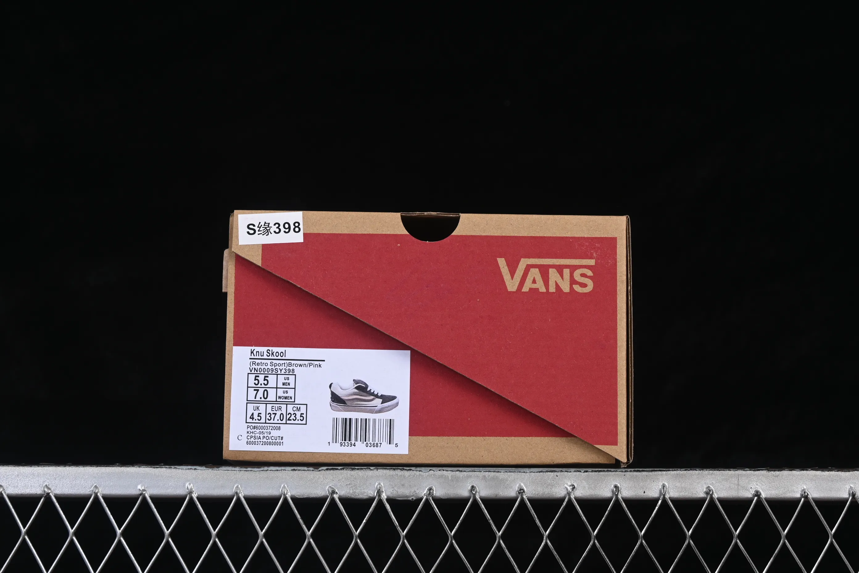All categories Vans series Vans Low Vans Knu Skool Vans low-top casual skateboard shoes VN0009SY398